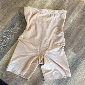 Honeylove-High-Waist Shaping Shorts in Nude